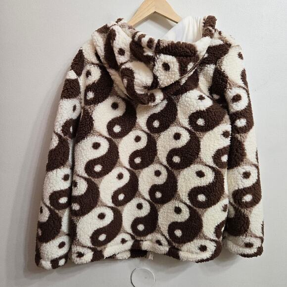 NWT PacSun Yin-Yang Sherpa Hoodie Jacket S Cozy Fleece Brown White Boho Hippie - Picture 5 of 10